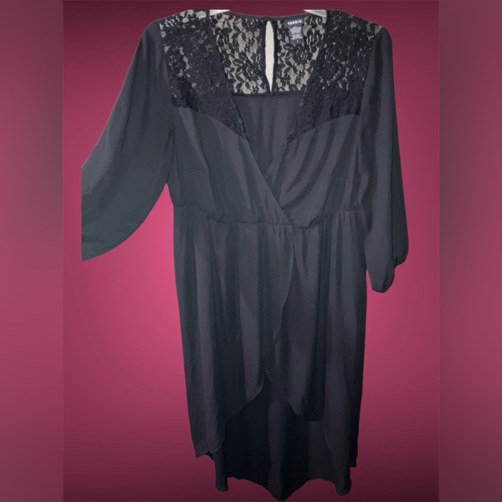 Torrid Black Lace shoulder cross bust 3/4 sleeve assymetrical hem dress silky